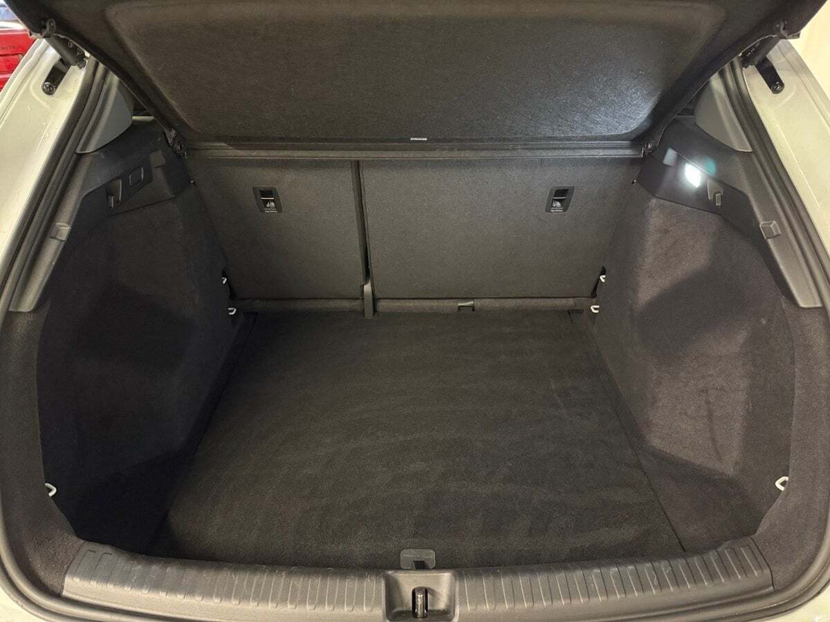 Hvid Audi Q4 e-tron fra 2021