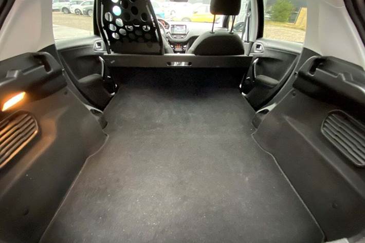 Sort Peugeot 208 fra 2016