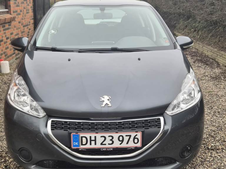 Peugeot 208 1,2 VTI 82 HK 5-D