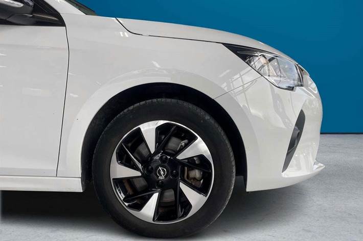 Hvid Opel Corsa-e fra 2022