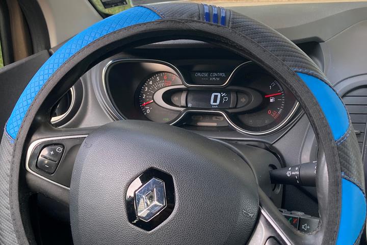 Brun Renault Captur fra 2018