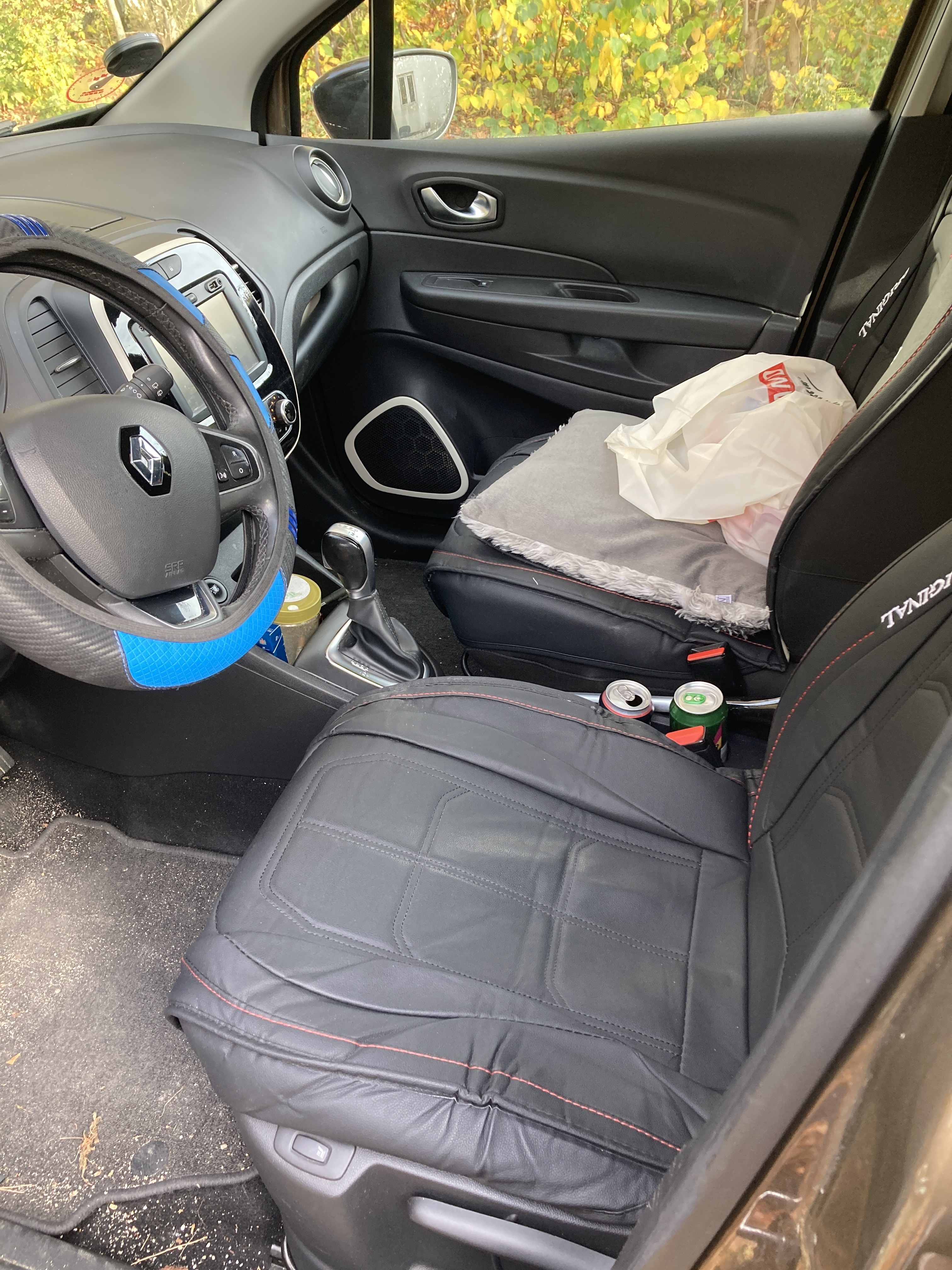 Brun Renault Captur fra 2018
