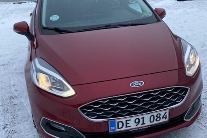 Rød Ford Fiesta fra 2017