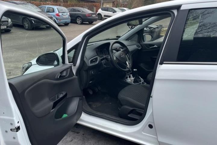 Hvid Opel Corsa fra 2019