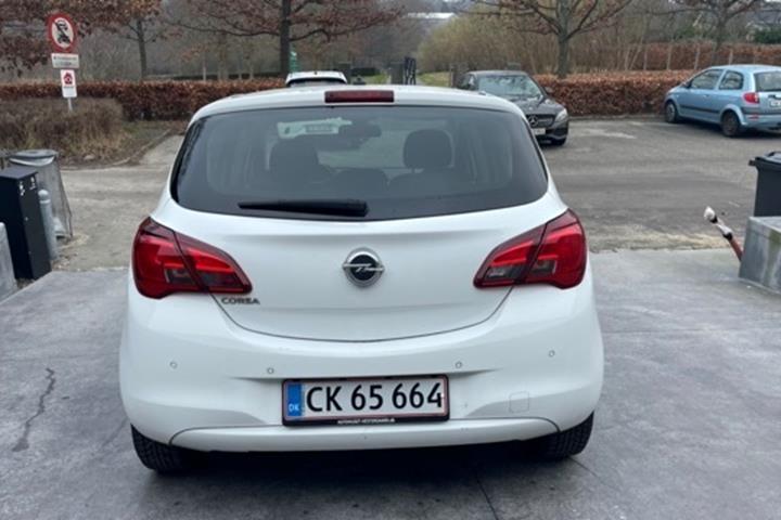 Hvid Opel Corsa fra 2019