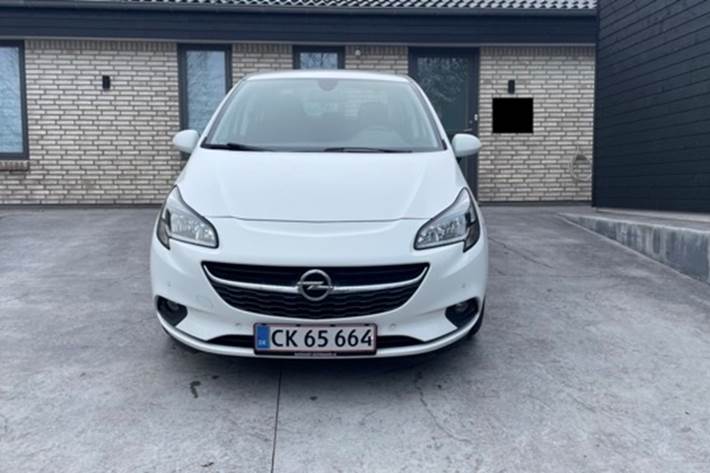 Hvid Opel Corsa fra 2019