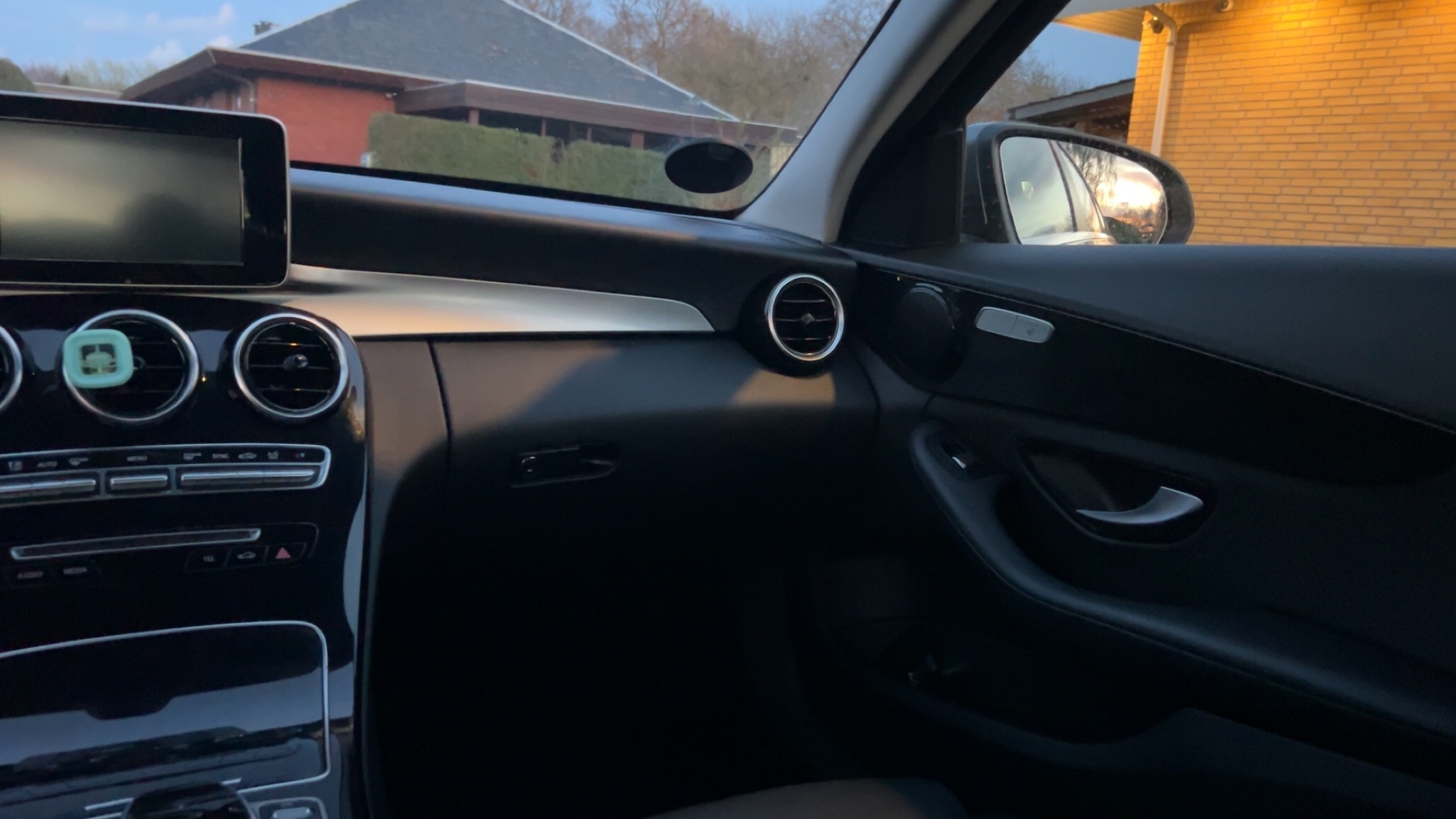 Grå Mercedes C-Klasse fra 2017