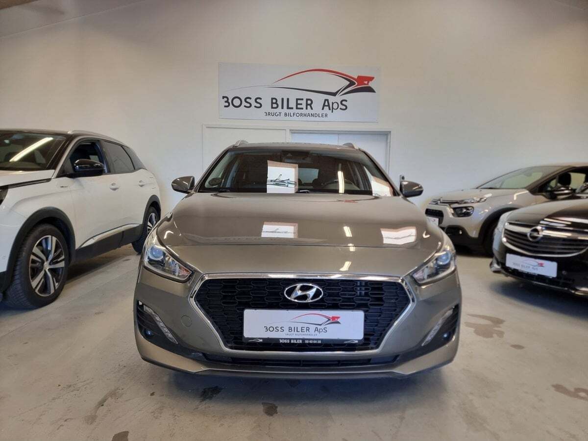 Sort Hyundai i30 fra 2019