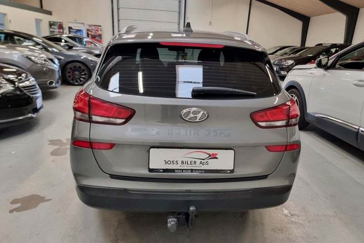 Sort Hyundai i30 fra 2019