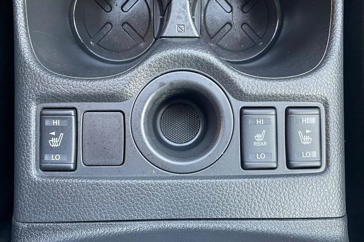 Sort Nissan X-Trail fra 2018