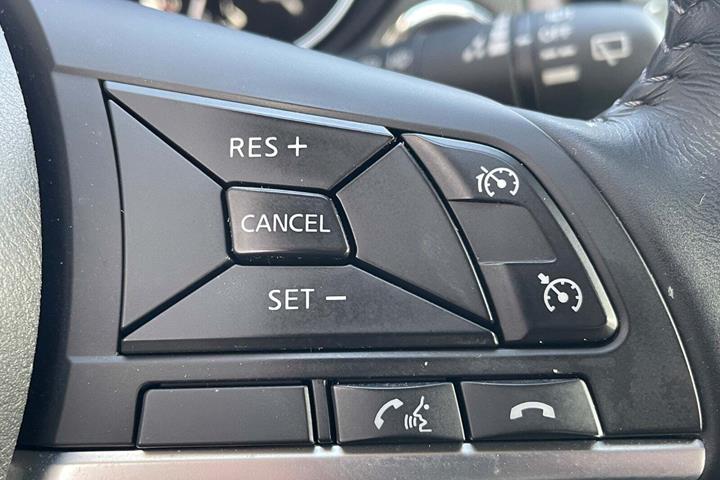 Sort Nissan X-Trail fra 2018