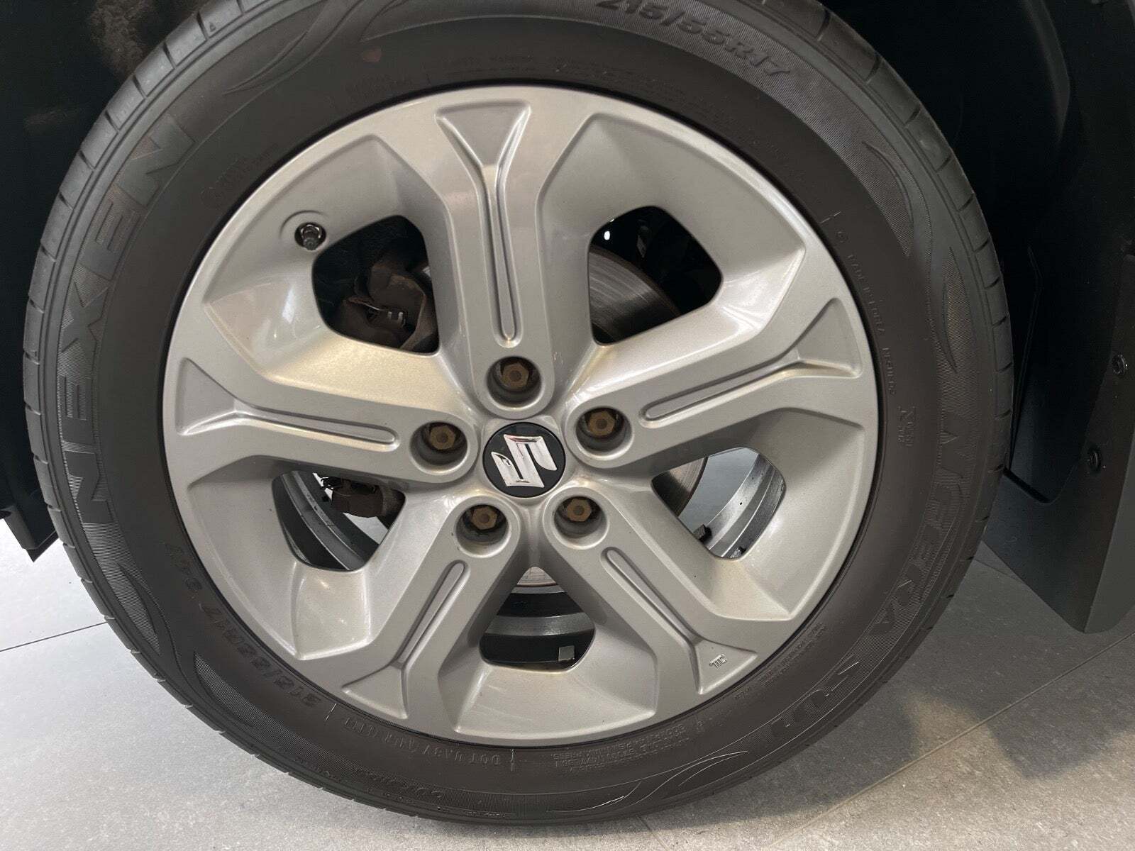 Sort Suzuki Vitara fra 2017