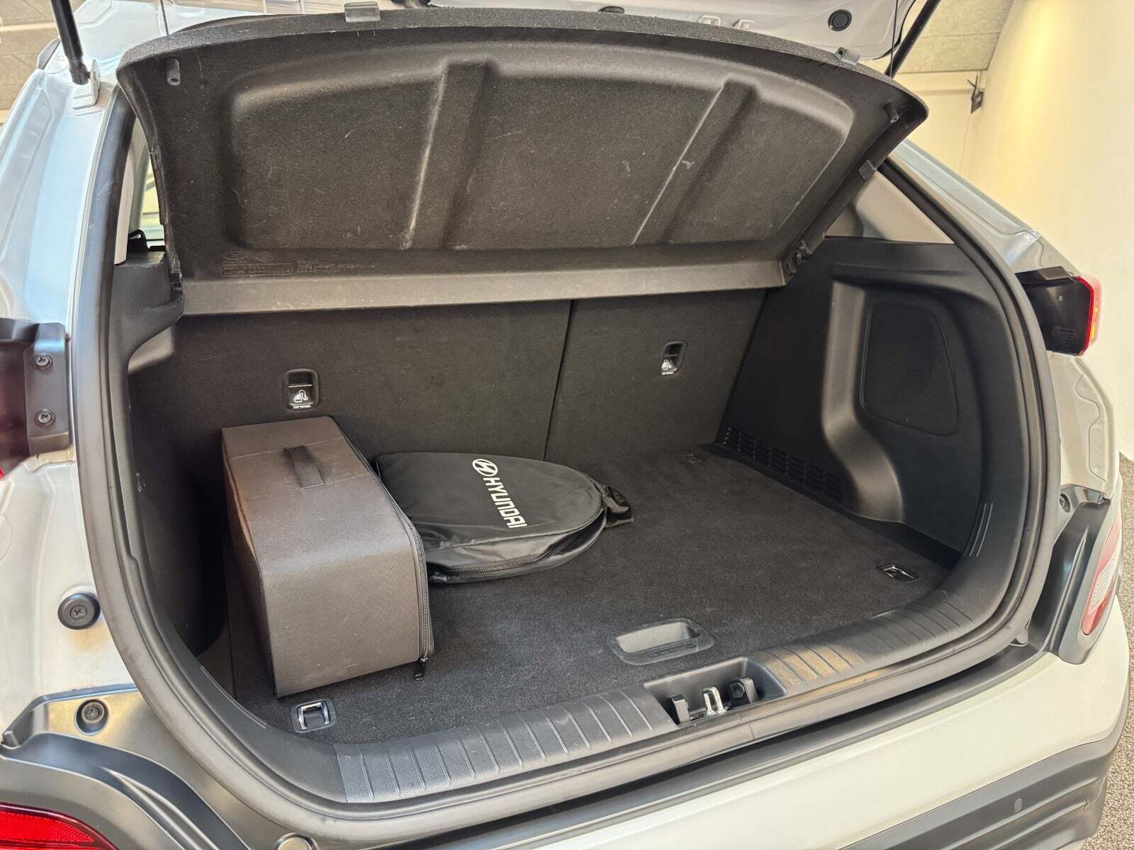 Hvid Hyundai Kona fra 2020