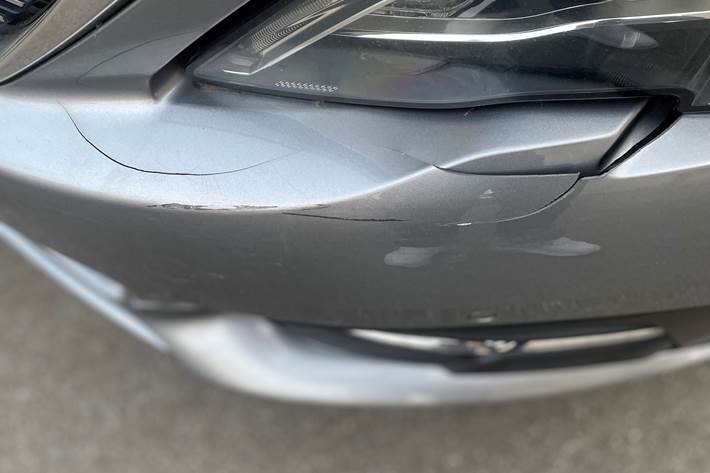 Grå Peugeot 308 fra 2018