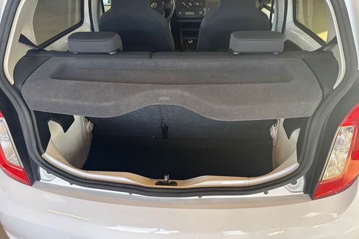 Hvid Skoda Citigo fra 2014