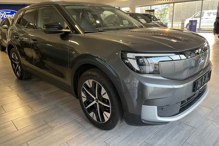 Grå Ford Explorer fra 2025