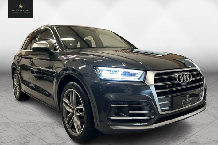 Grå Audi SQ5 fra 2017 set udefra