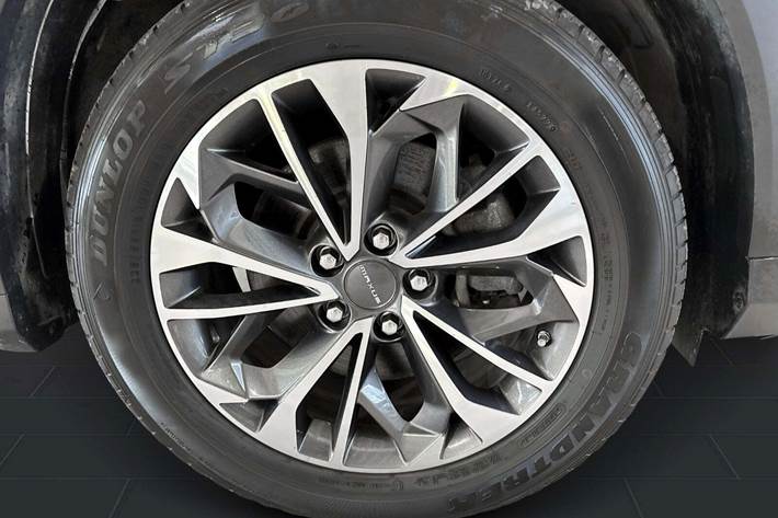 Sølv Maxus Euniq6 fra 2023