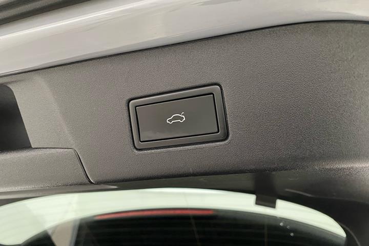 Grå VW ID.4 fra 2021