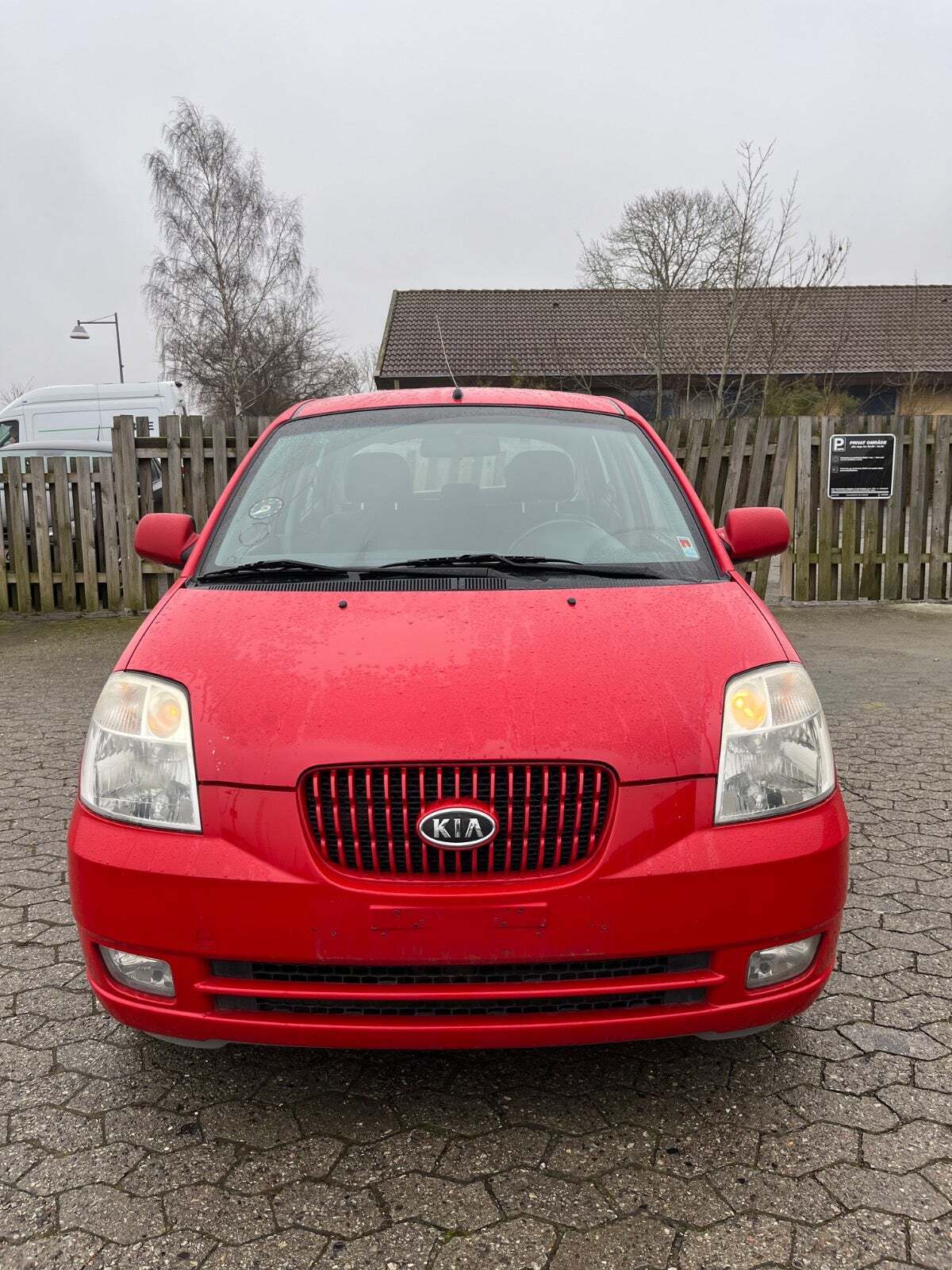 Rød Kia Picanto fra 2007