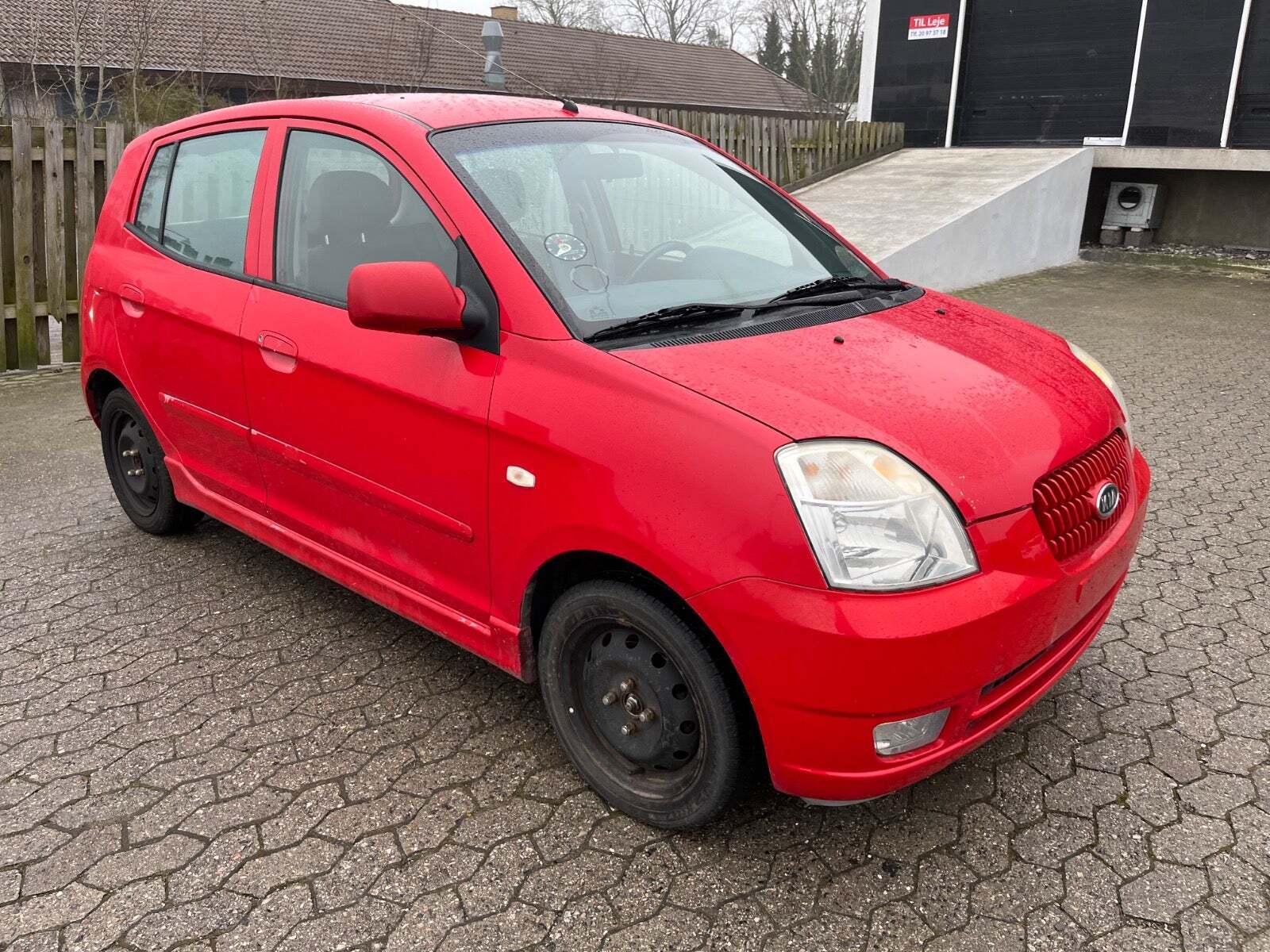 Rød Kia Picanto fra 2007