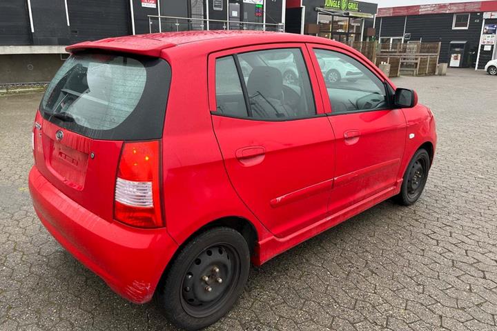 Rød Kia Picanto fra 2007