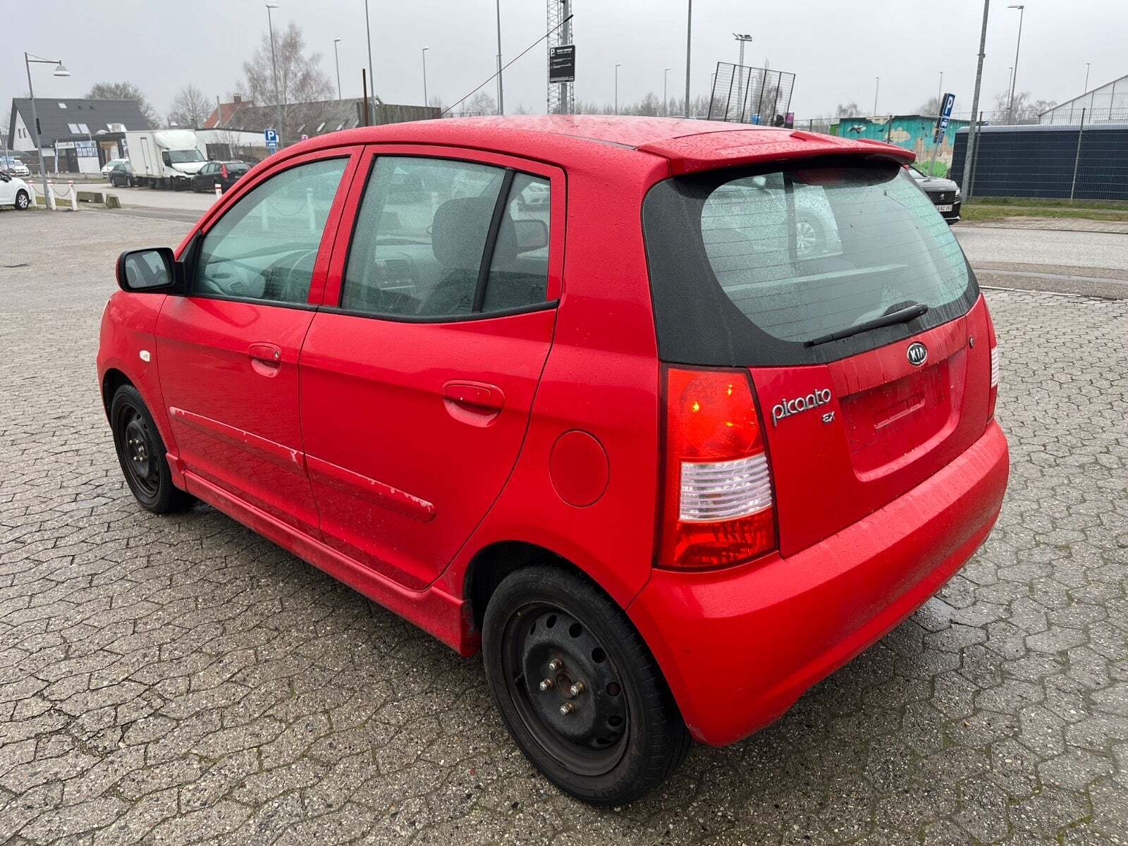 Rød Kia Picanto fra 2007