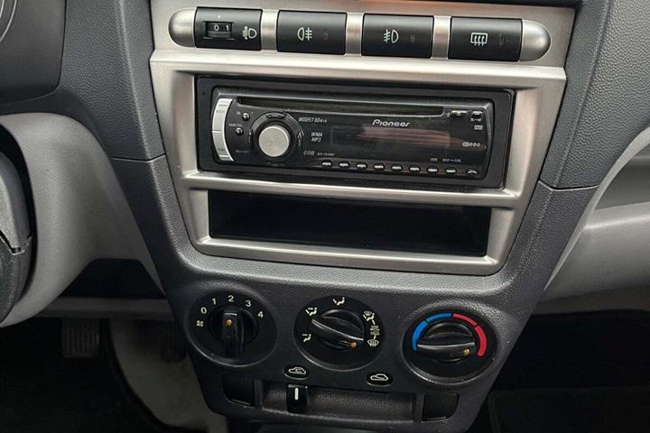Rød Kia Picanto fra 2007