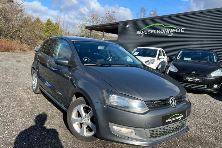 Grå VW Polo fra 2011
