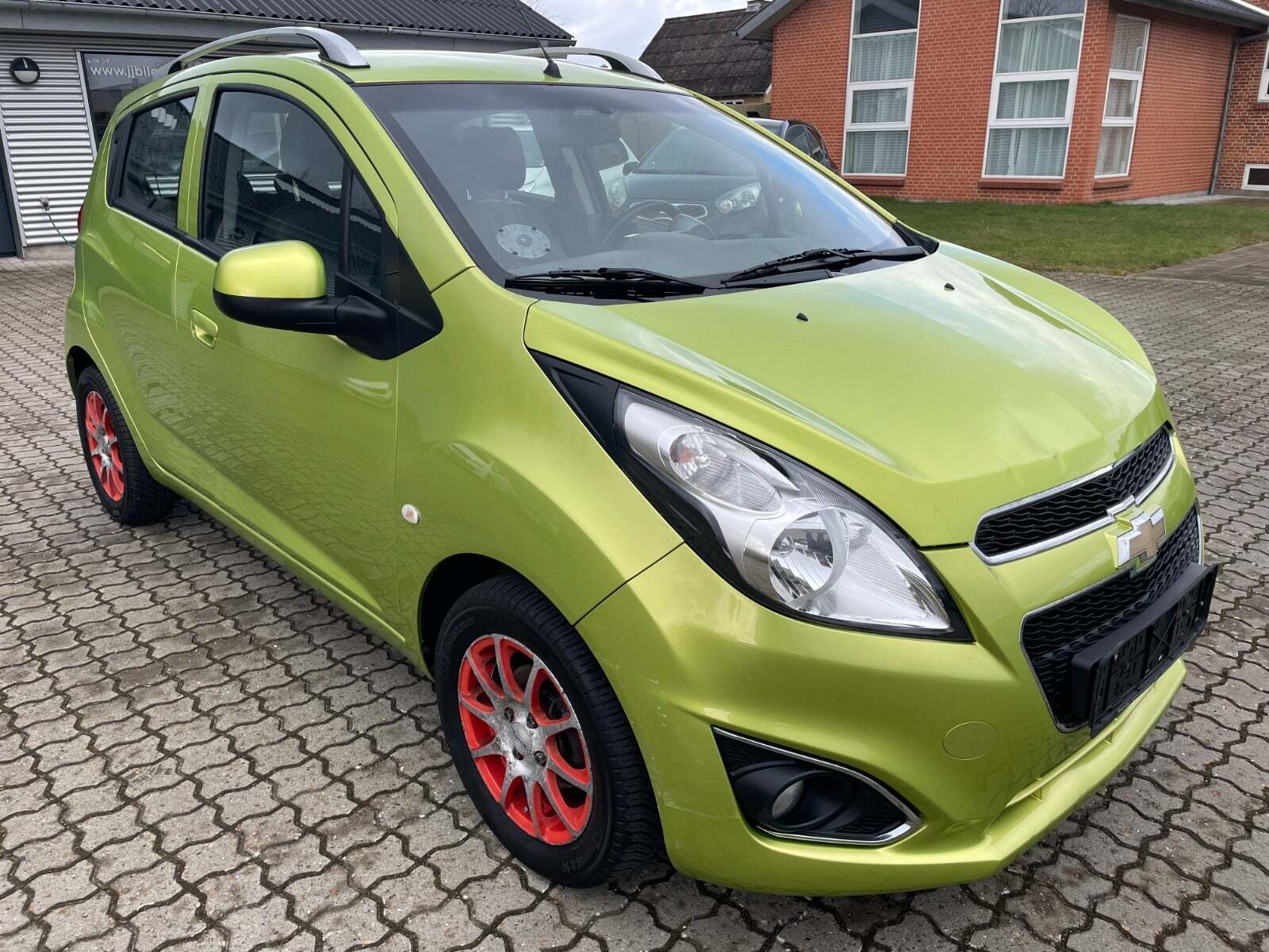 Grøn Chevrolet Spark fra 2013