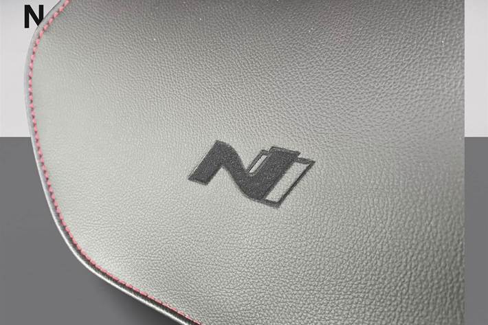 Grå Hyundai i30 fra 2020