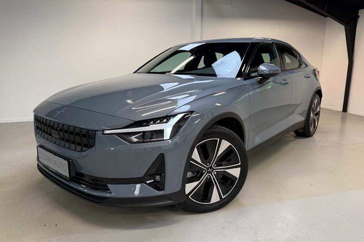 Grå Polestar 2 fra 2023 set udefra