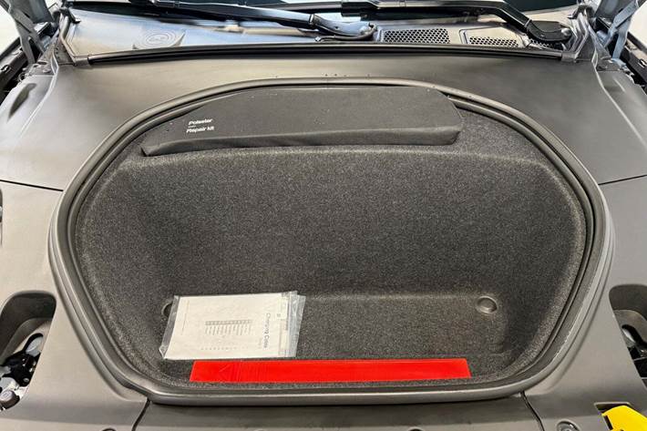 Grå Polestar 2 fra 2023