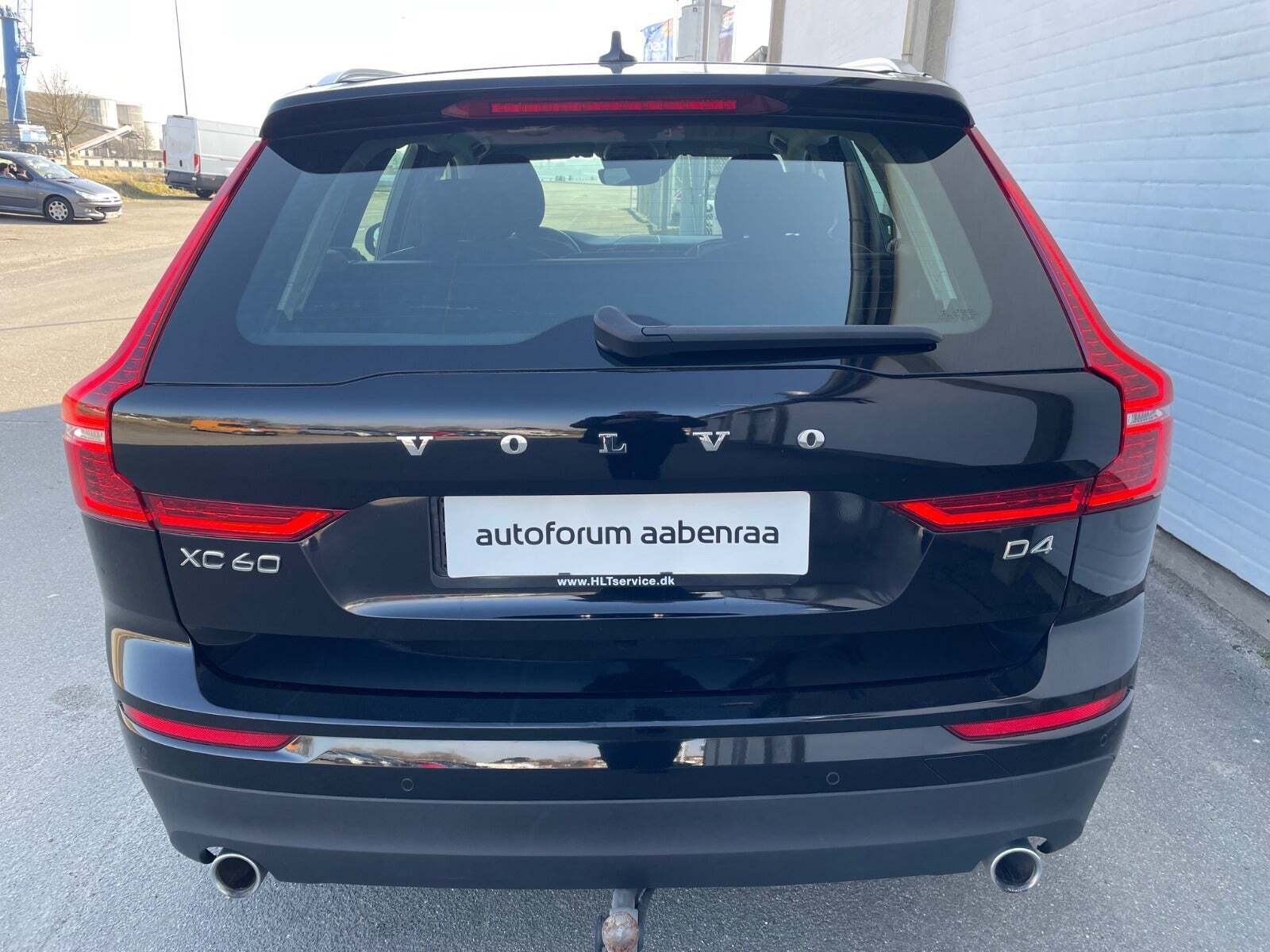 Sort Volvo XC60 fra 2019