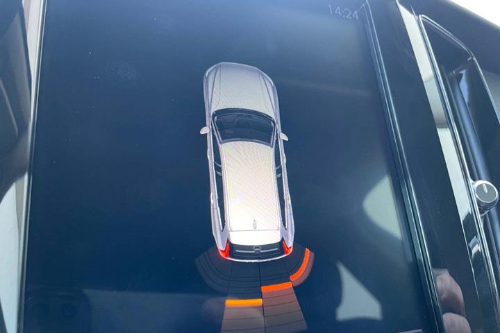 Sort Volvo XC60 fra 2019