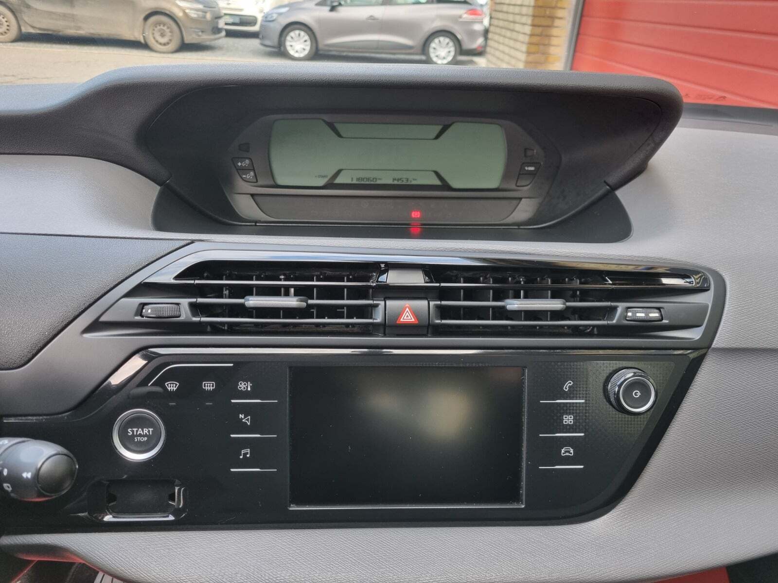Sort Citroën C4 SpaceTourer fra 2020 set indefra