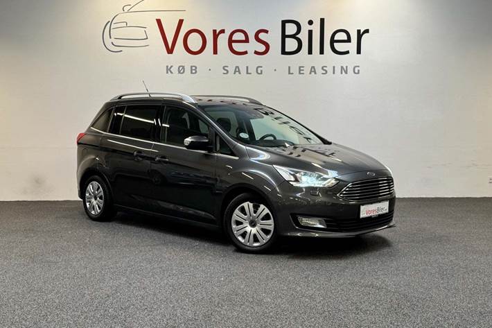 Grå Ford Grand C-Max fra 2016 set udefra