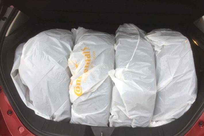 Rød Nissan Leaf fra 2018