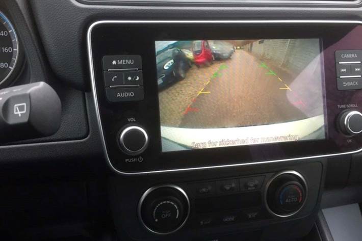 undefined Nissan Leaf fra 2022 set indefra