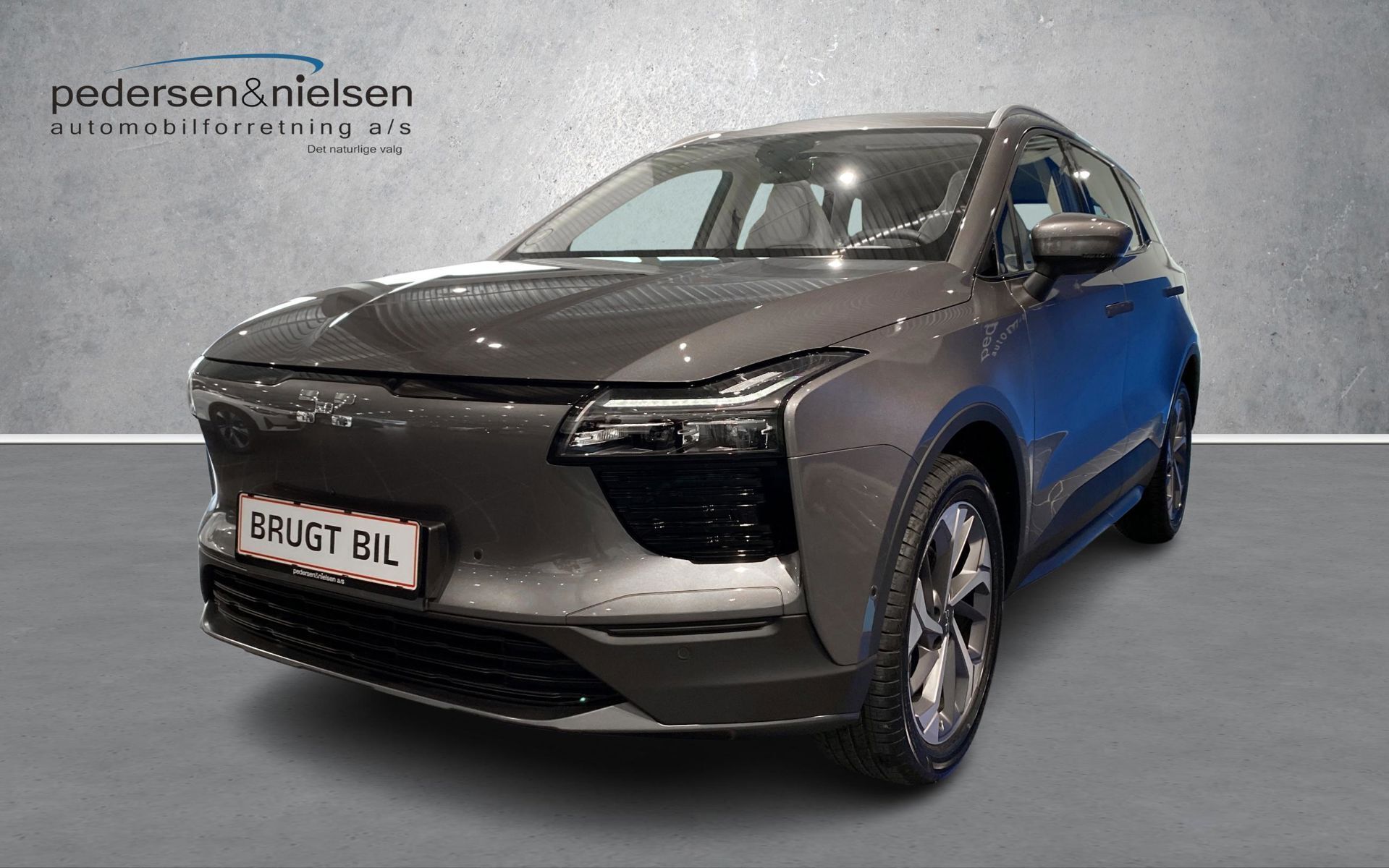 Grå Aiways U5 fra 2025 set udefra