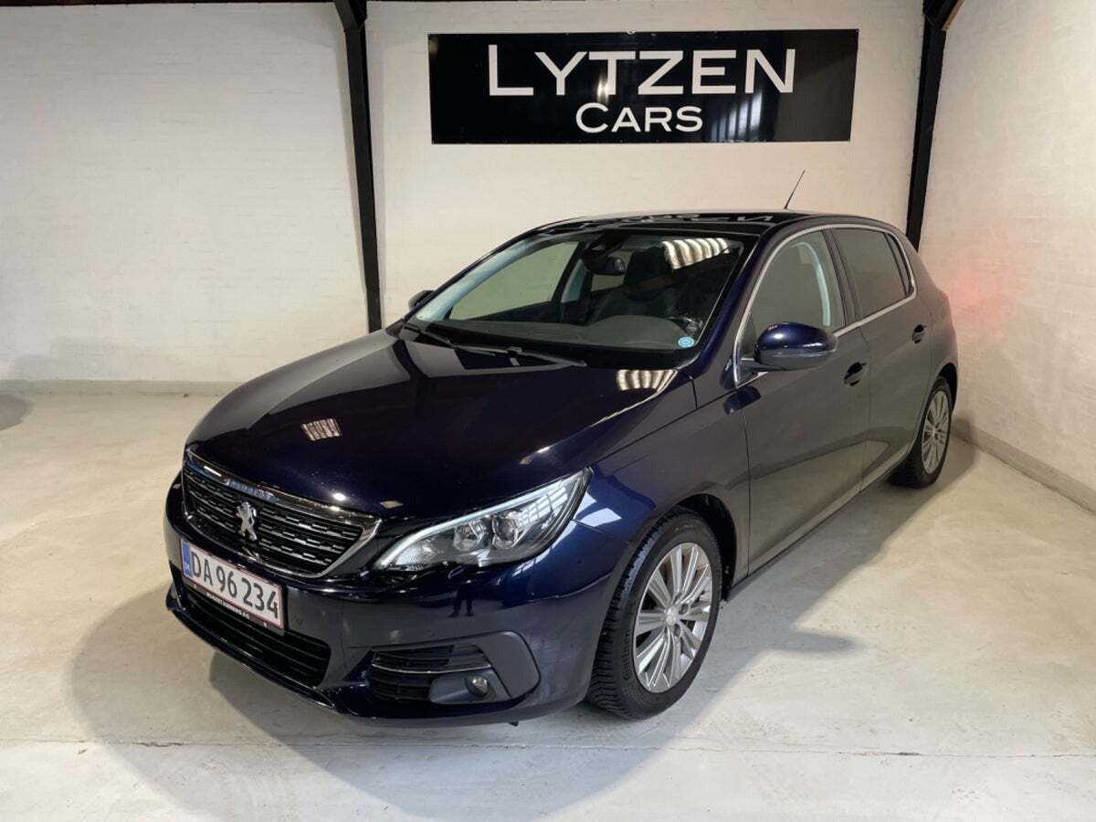 undefined Peugeot 308 fra 2018 set udefra