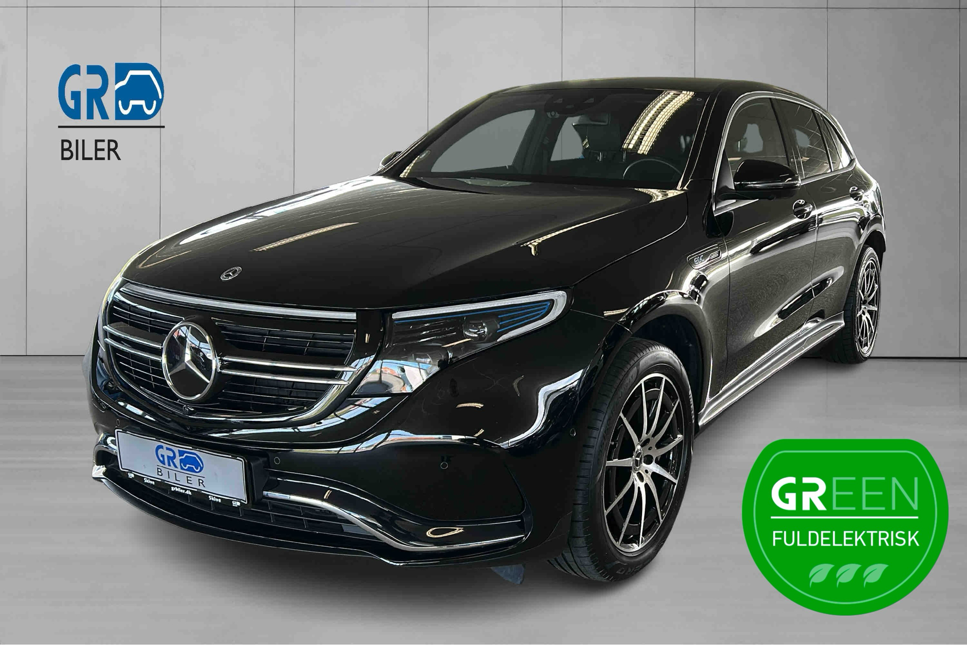 Sort Mercedes EQC 400 fra 2022 set udefra