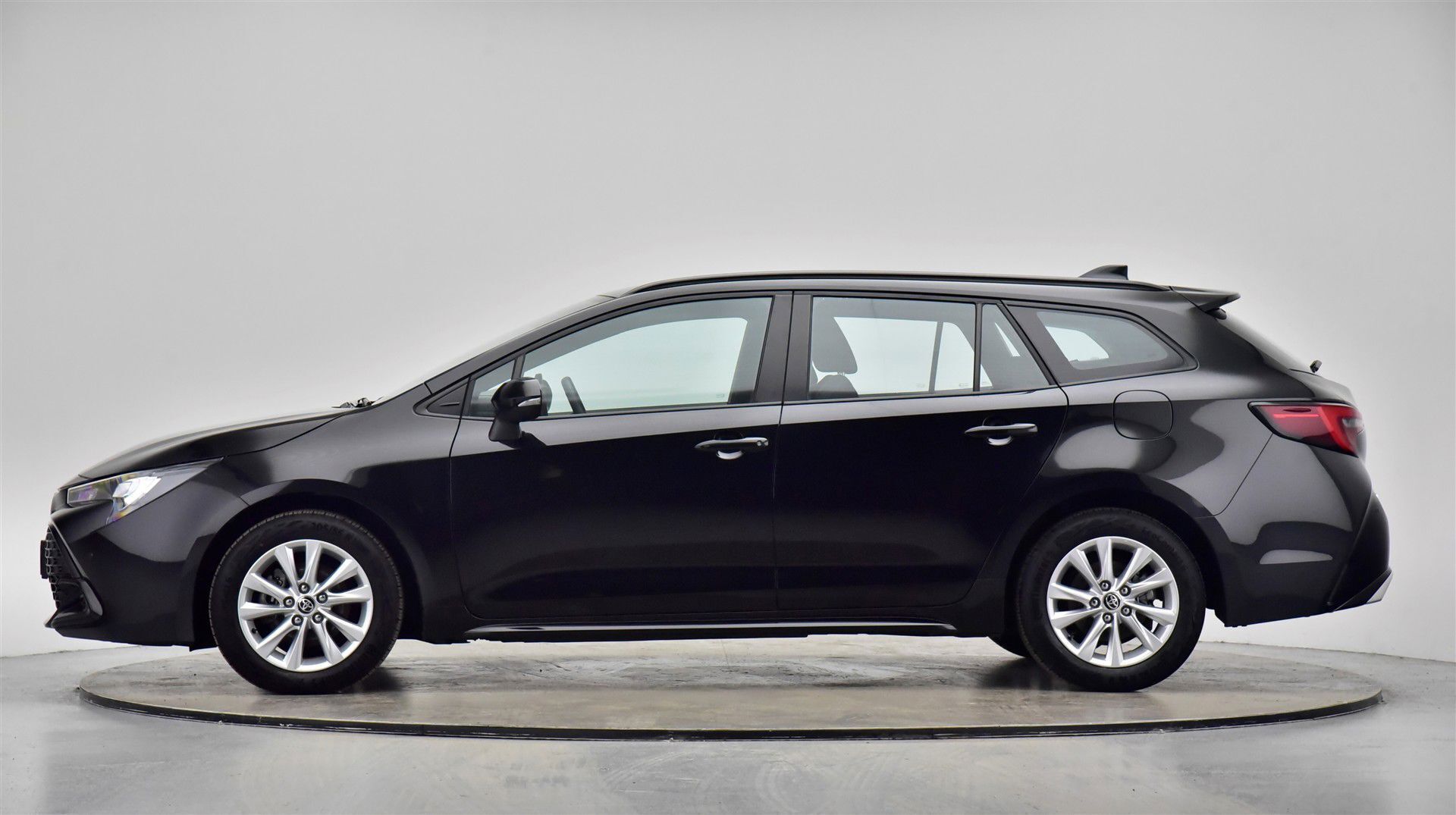 Toyota Corolla 1,8 Touring Sports Hybrid Active Safety Pack E-CVT 140HK Stc Trinl. Gear