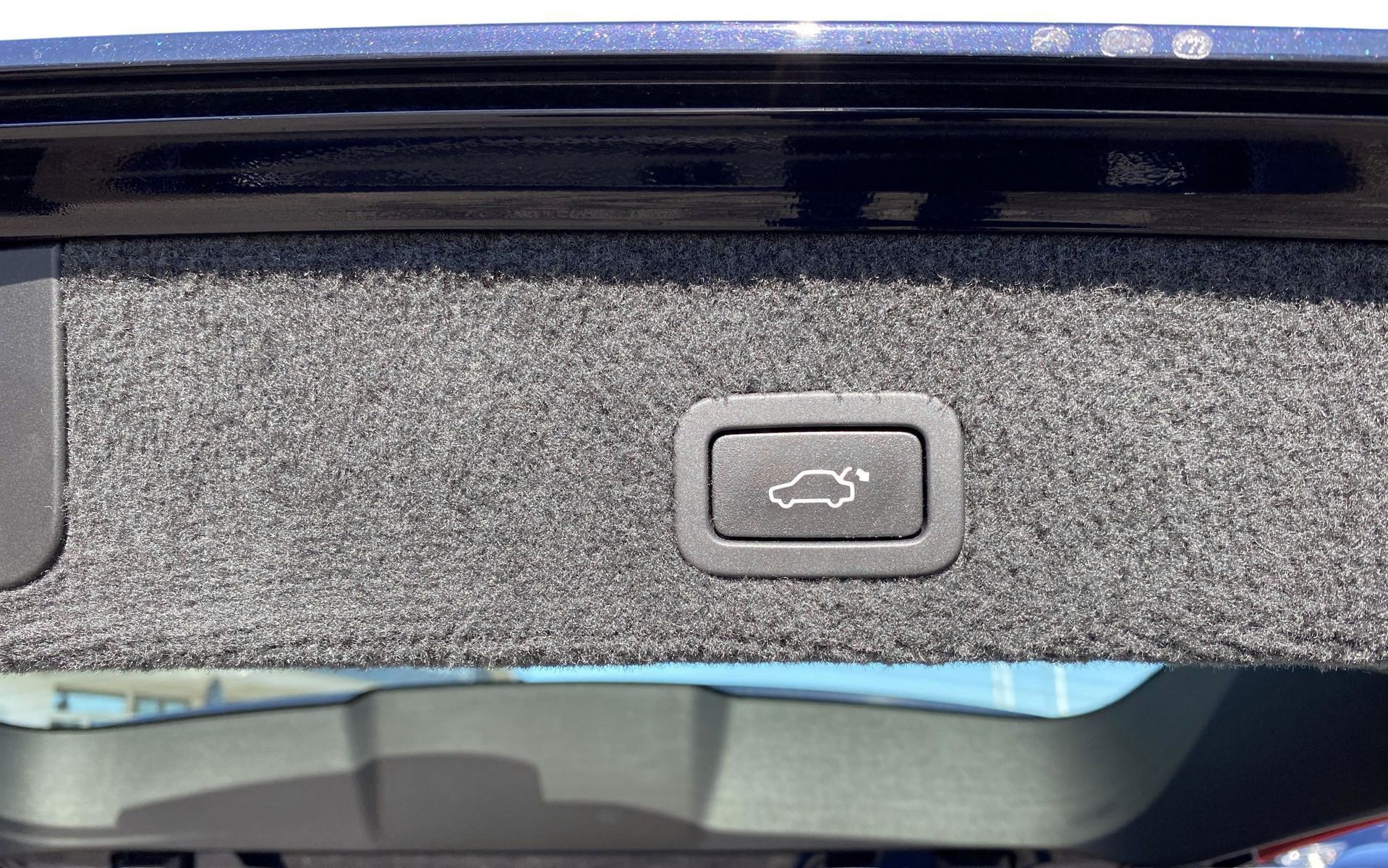 Blå Volvo V70 fra 2015