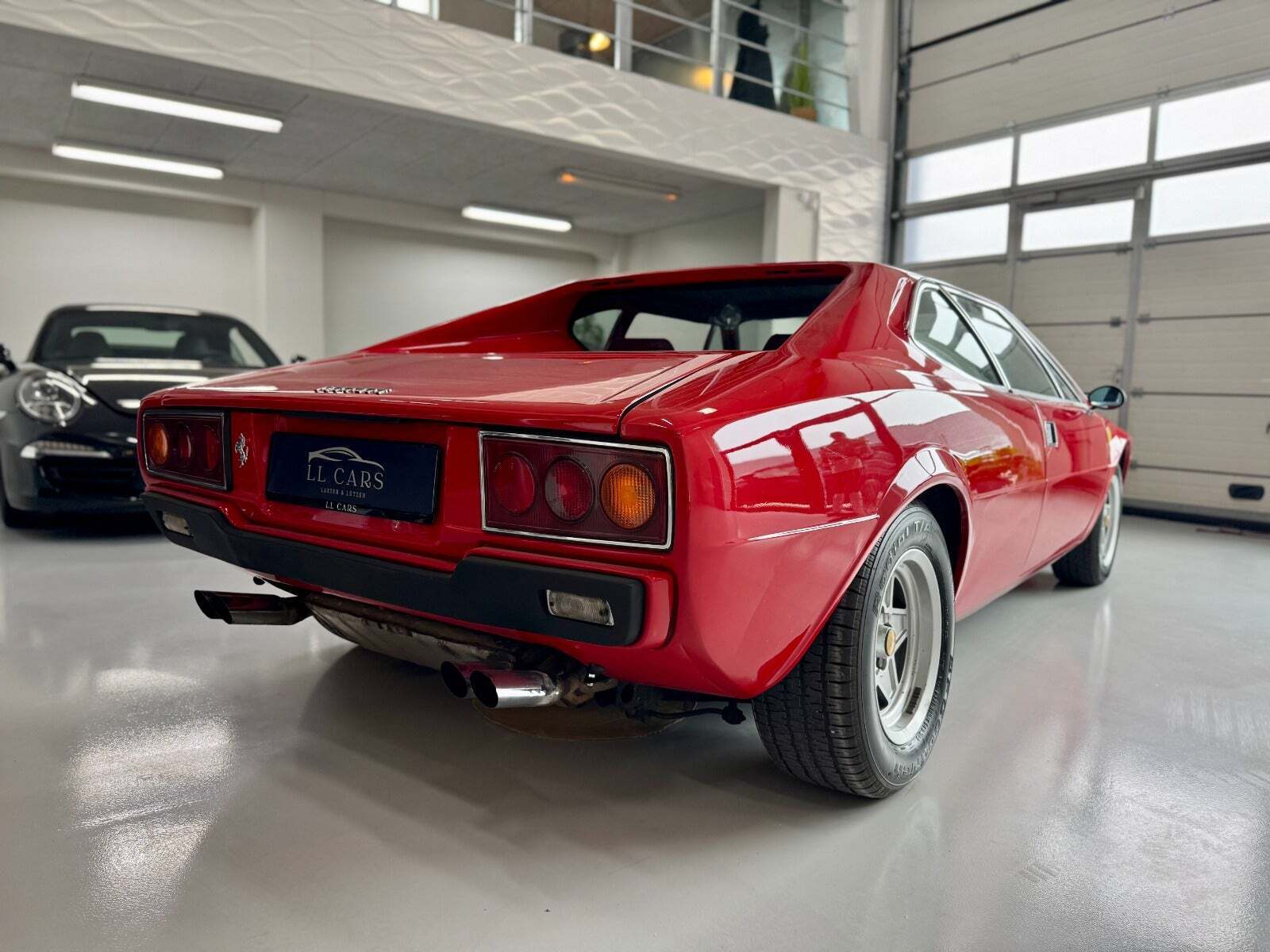 Rød Ferrari 308 fra 1975
