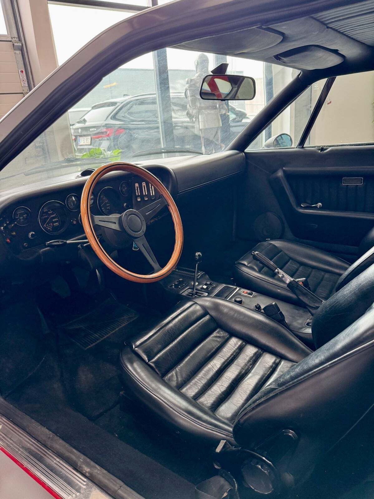 Rød Ferrari 308 fra 1975