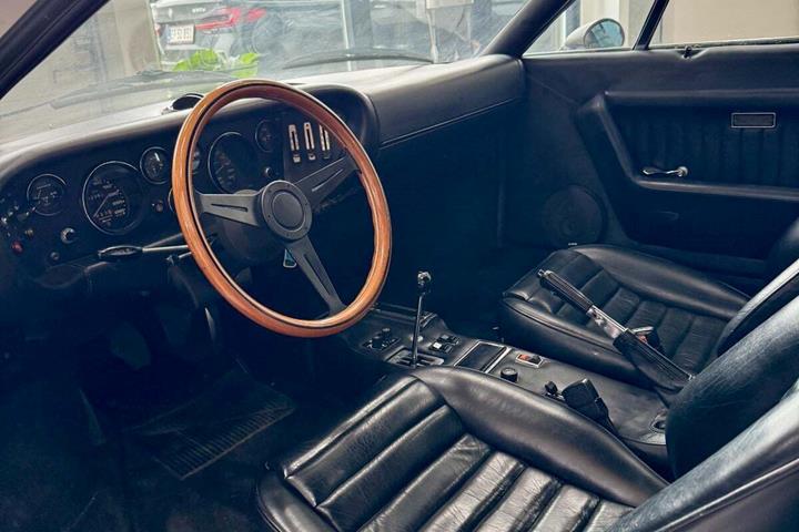 Rød Ferrari 308 fra 1975