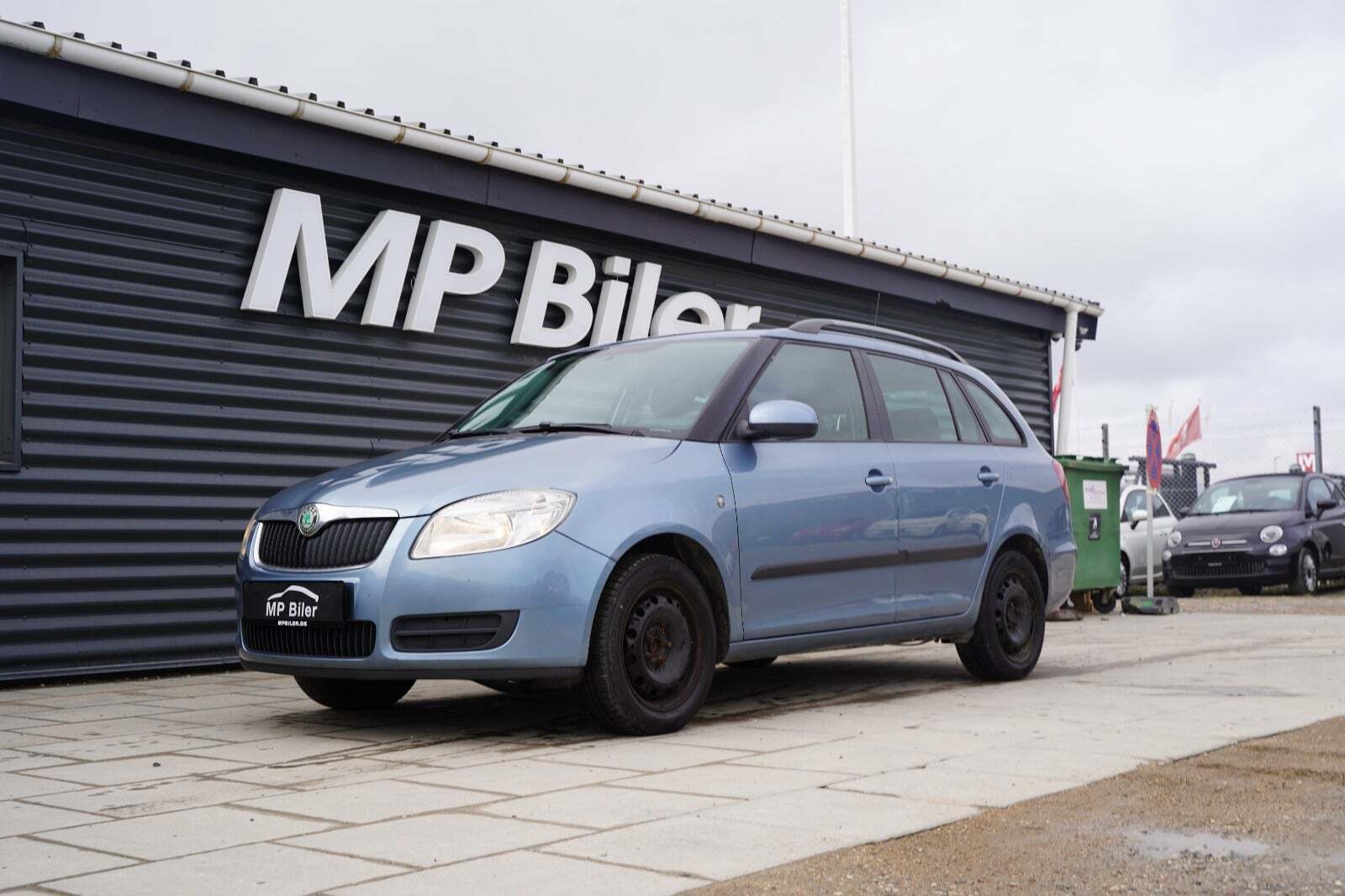 Blå Skoda Fabia fra 2008