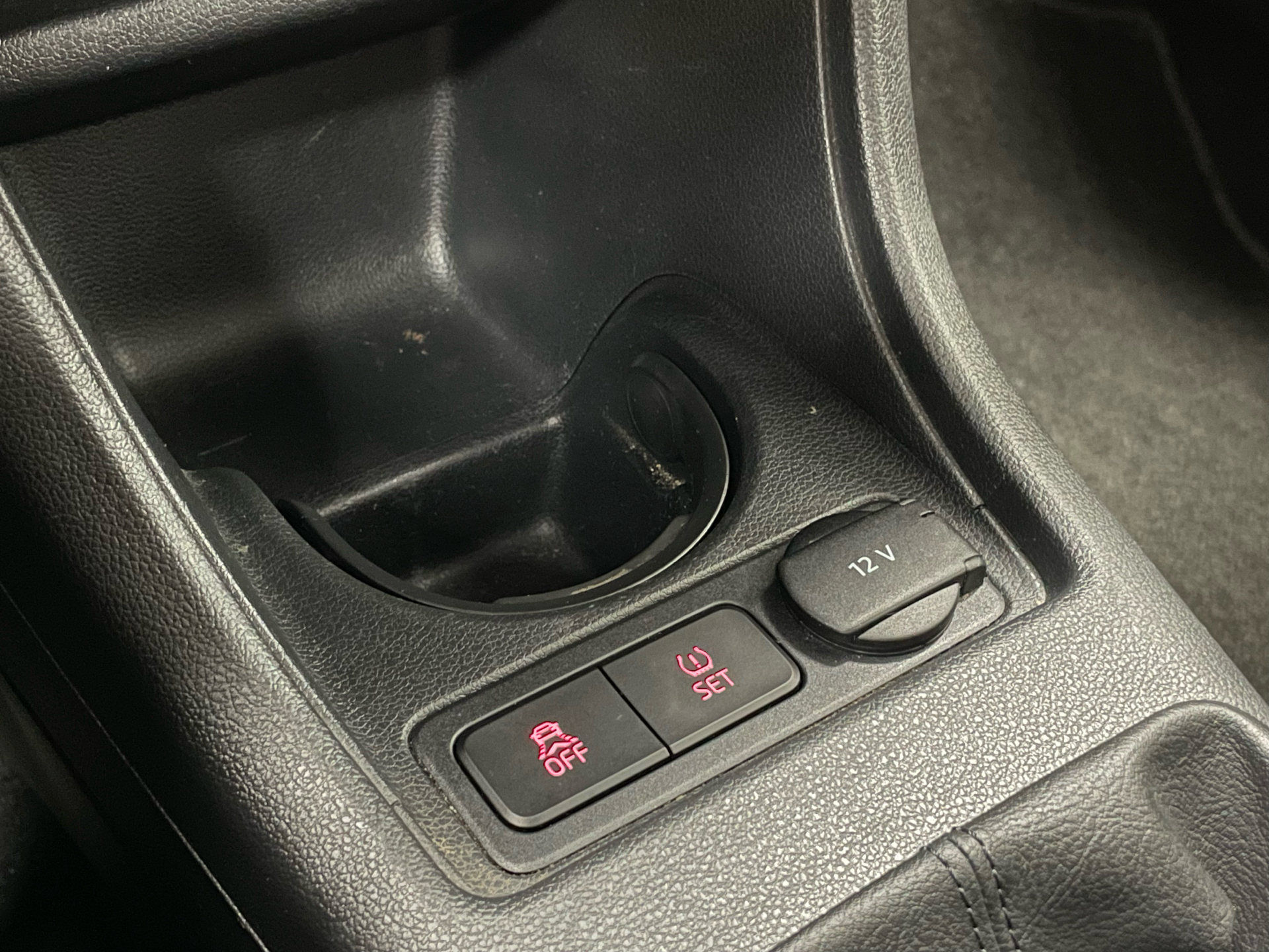 Hvid VW up fra 2015 set indefra