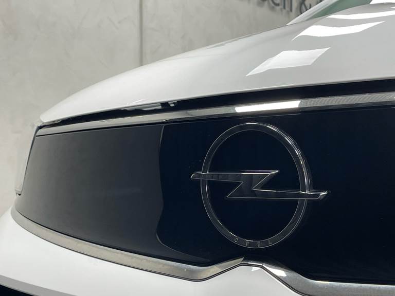 Opel Crossland 1,2 First Edition 83HK 5d